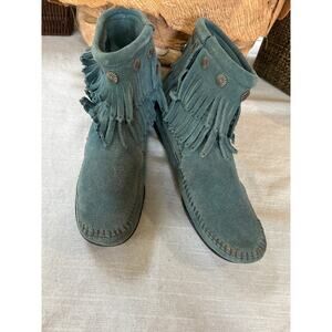 Minnetonka Ankle Moccasins Boots Aqua Green Suede Fringe Studs Sz 7.5